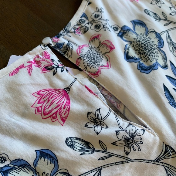 Floral sleeveless top - Picture 4 of 5